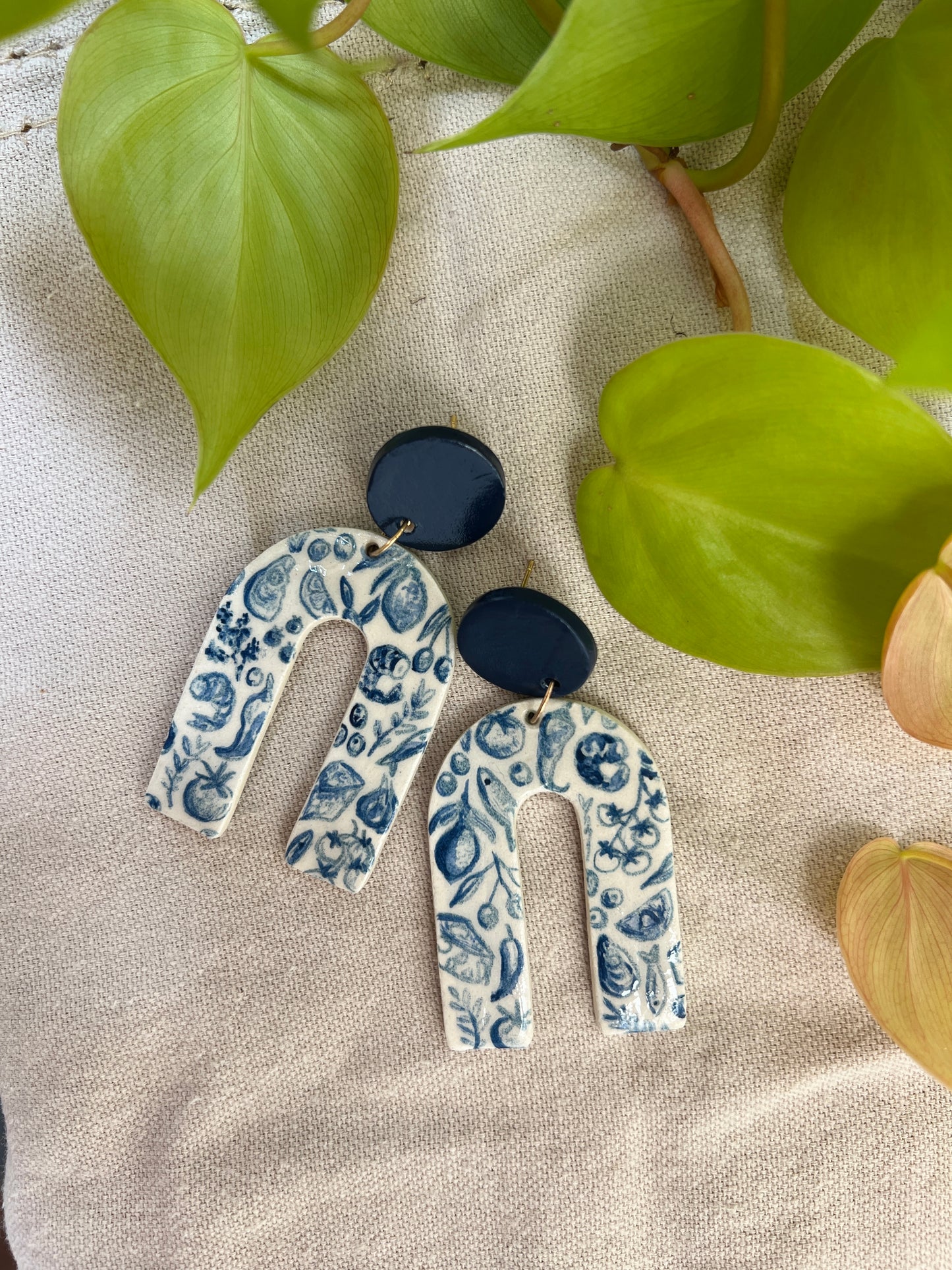 Picnic Lunch Arches - Blue